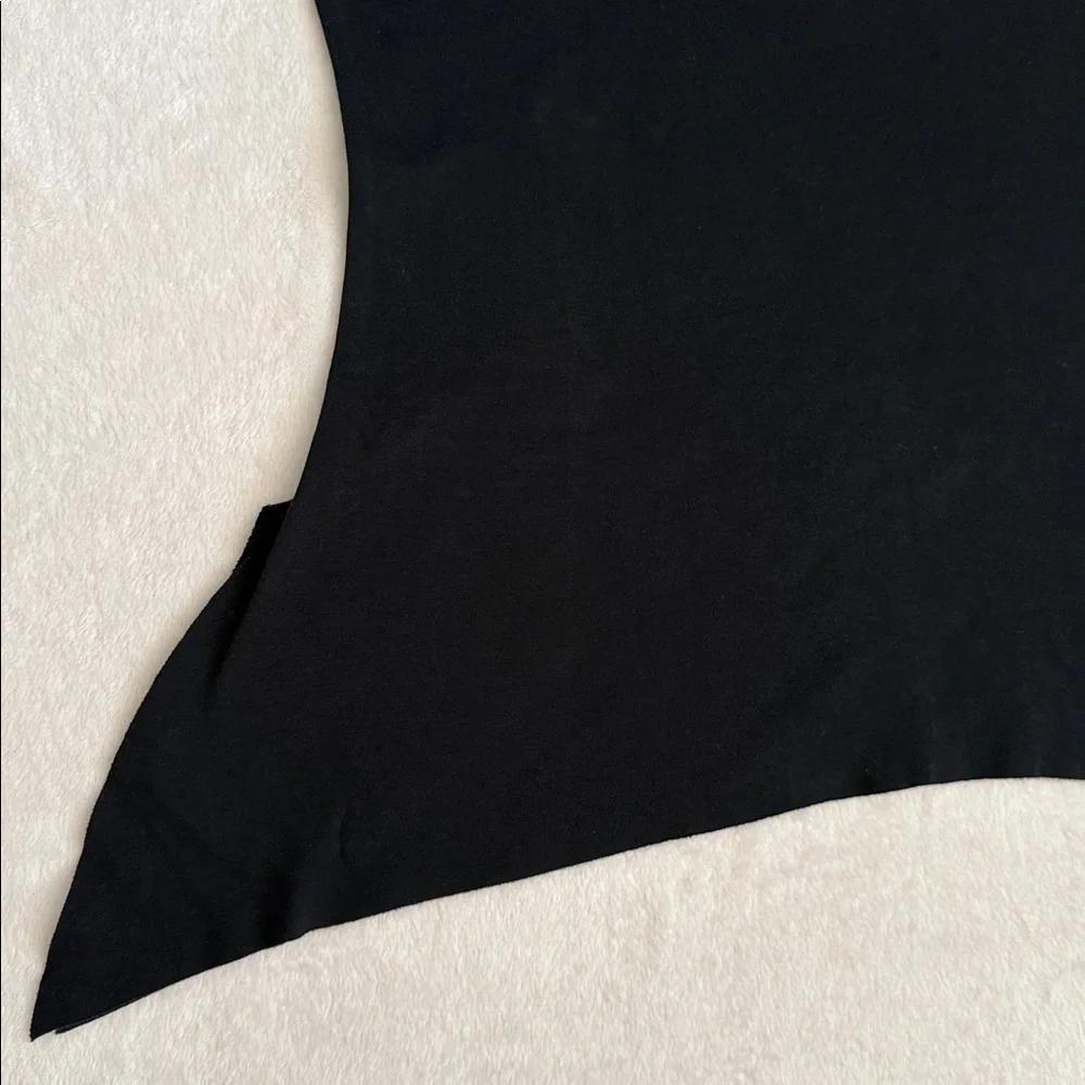 Planet by Lauren G | Sleeveless Pima Cotton Side Slit Raw Hem Top Black (1/4-8) - Picture 5 of 15